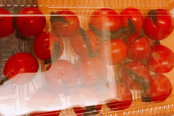 三和夜市のミニトマト