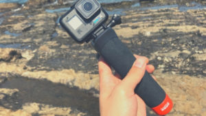 「The Handler（ザ・ハンドラー）」GoPro水中撮影での必需品！【フローティングハンドグリップ】